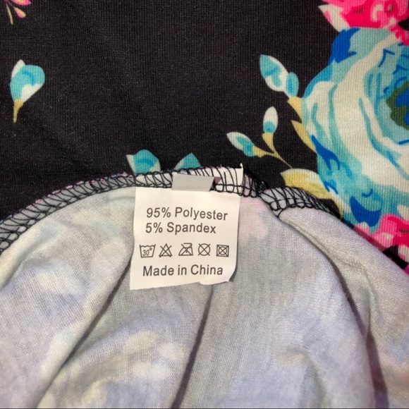 NWT XL Cold Shoulder Black & Floral Mini Dress - Picture 7 of 7